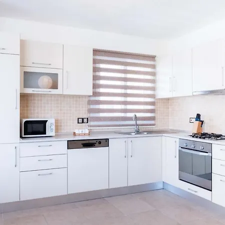 Thalassa Holiday Homes By Holidaykeys Apartament *