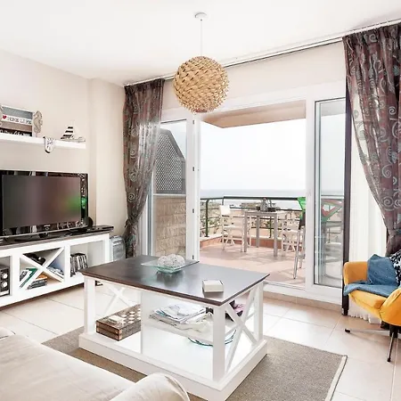 Apartament Thalassa Holiday Homes By Holidaykeys Vokolidha