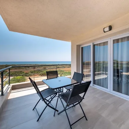 Thalassa Holiday Homes By Holidaykeys Apartament *