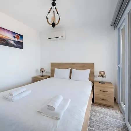 Thalassa Holiday Homes By Holidaykeys Vokolidha